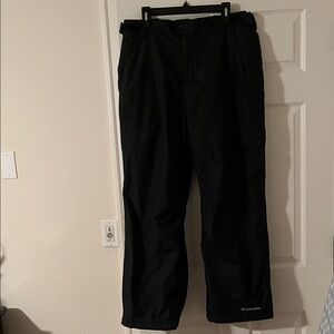 Columbia Men's Cargo Pants in Black